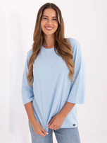 Jasnoniebieska damska bluzka w jednolitym kolorze 