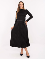 Czarna rozkloszowana spódnica z dżetami RUE PARIS 