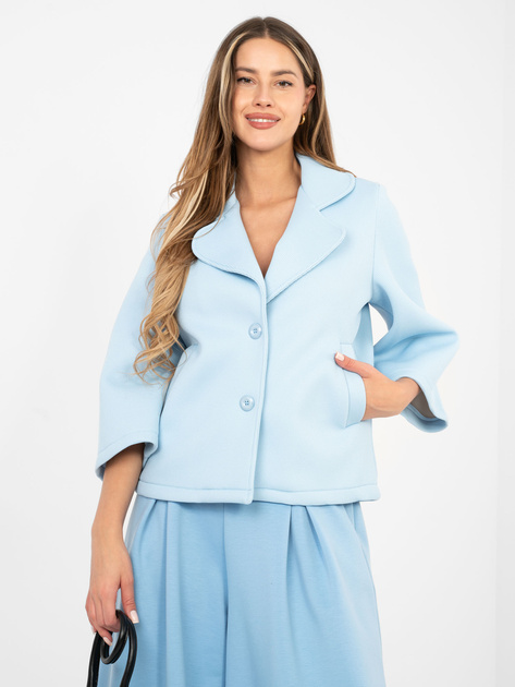 Pastelowy niebieski piankowy płaszcz z kieszeniami