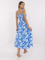 Weiß-blaues Sommerkleid im griechischen Stil.