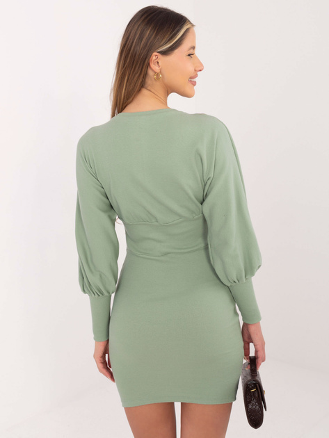 Hurt Pistacjowa prążkowana sukienka basic Leticia RUE PARIS