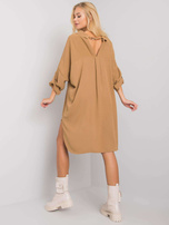 Dunkelbeige Oversize-Kleid Elaria.