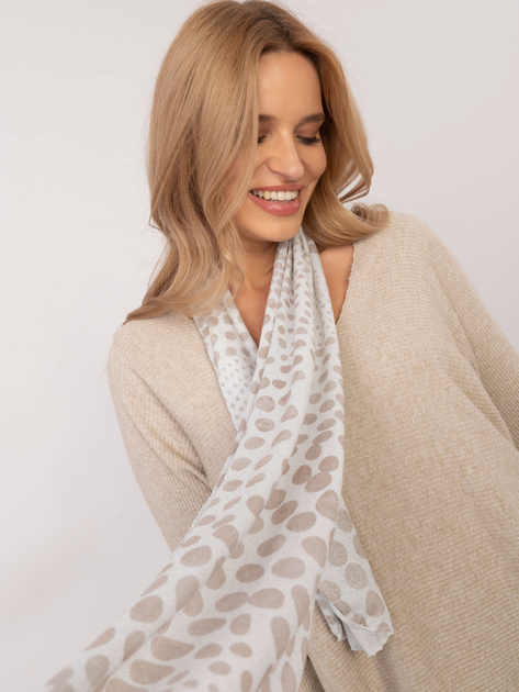 Hurtownia Beżowy sweter oversize z dekoltem V