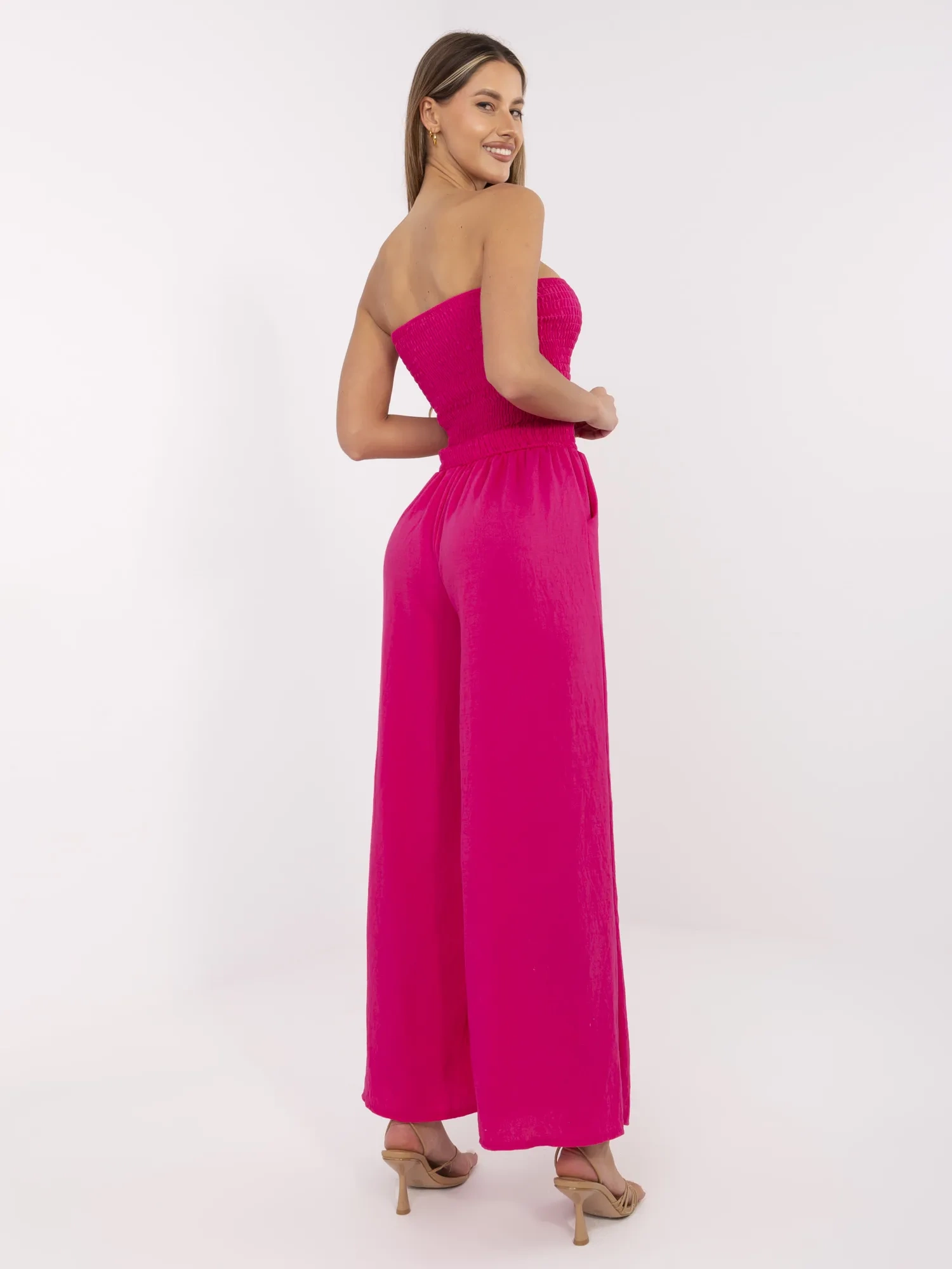 Fuchsie kombinéza bandeau s kalhotami.