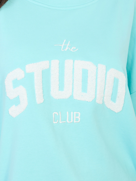 Miętowa bluza oversize z wypukłym napisem