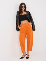 Pomarańczowe sztruksowe spodnie typu marchewki RUE PARIS  