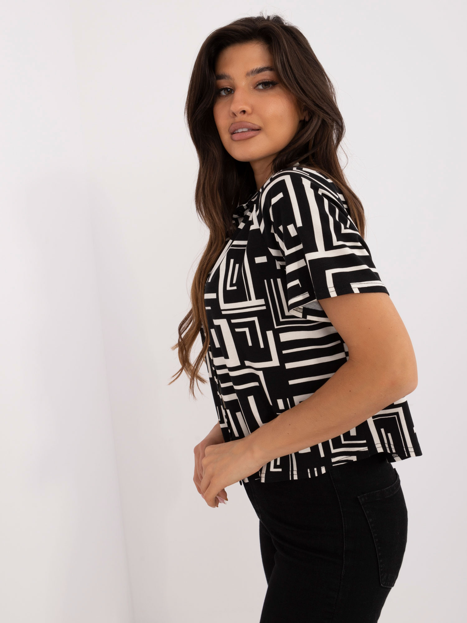 Wholesale Black geometric patterned shirt blouse.