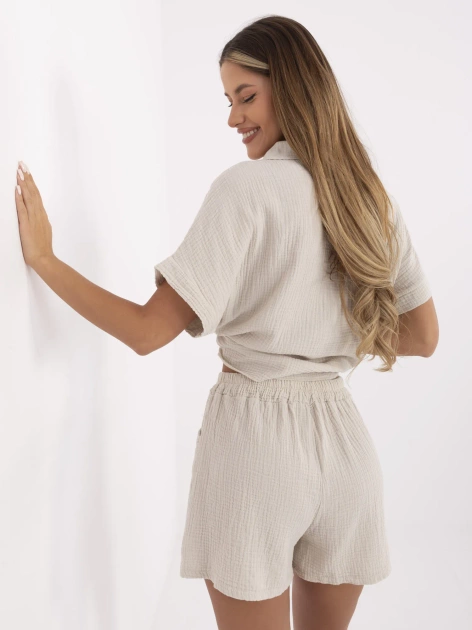 Beżowe muślinowe szorty z gumką w pasie