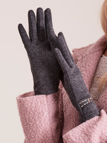 Dunkelgraue klassische Handschuhe mit Schnalle.