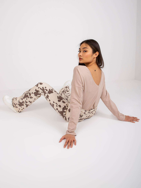 Beżowa damska bluzka basic Larissa