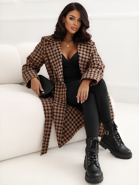 Hurt camel-black long coat with belt.