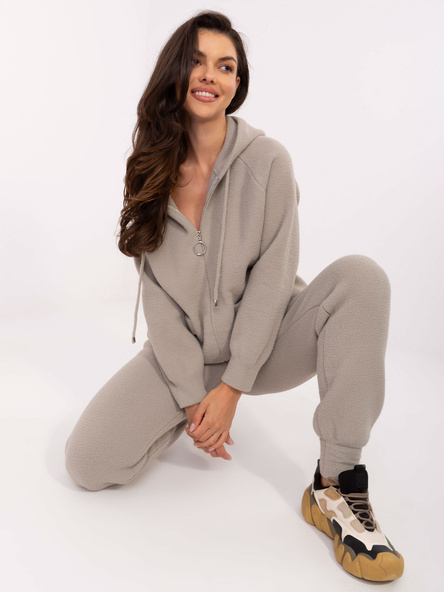 Szary swetrowy komplet z domieszką wełny