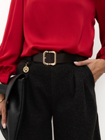 Schwarze dicke Bermudas mit Taschen RUE PARIS.