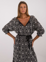 Hurt Czarna prosta sukienka koktajlowa z haftem