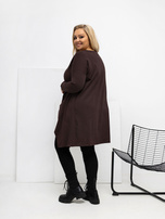 Čokoládová dlouhá blůza plus size z bavlny.