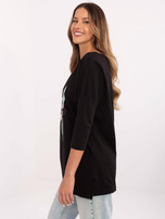 Hurtownia Czarna długa bluzka z nadrukiem w kwiaty