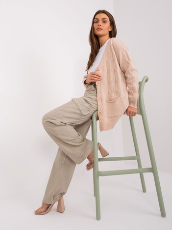 Hurt Beżowy damski sweter rozpinany z bawełną