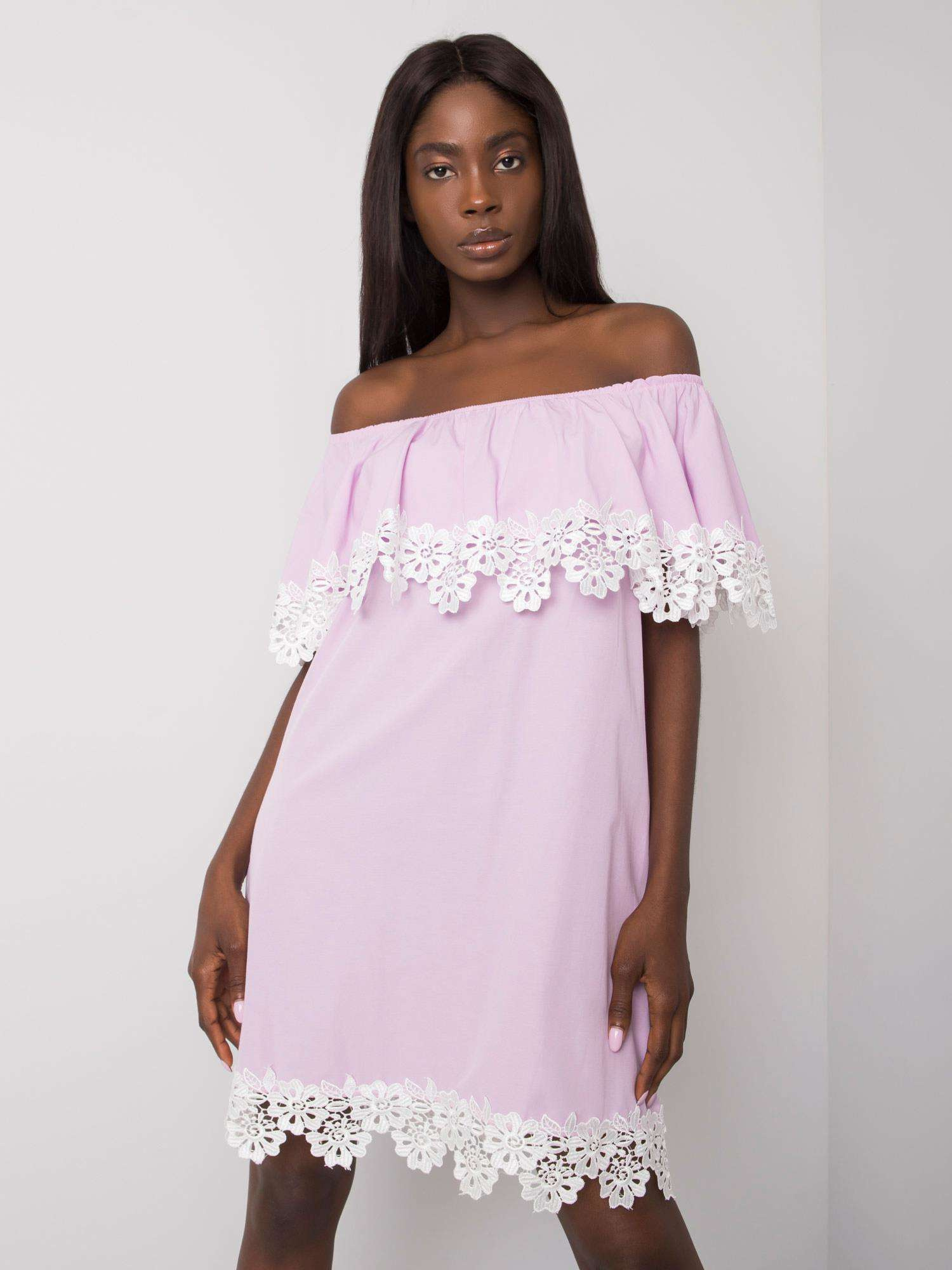 Helle lila Spanische Kleid mit Spitze von Lee.