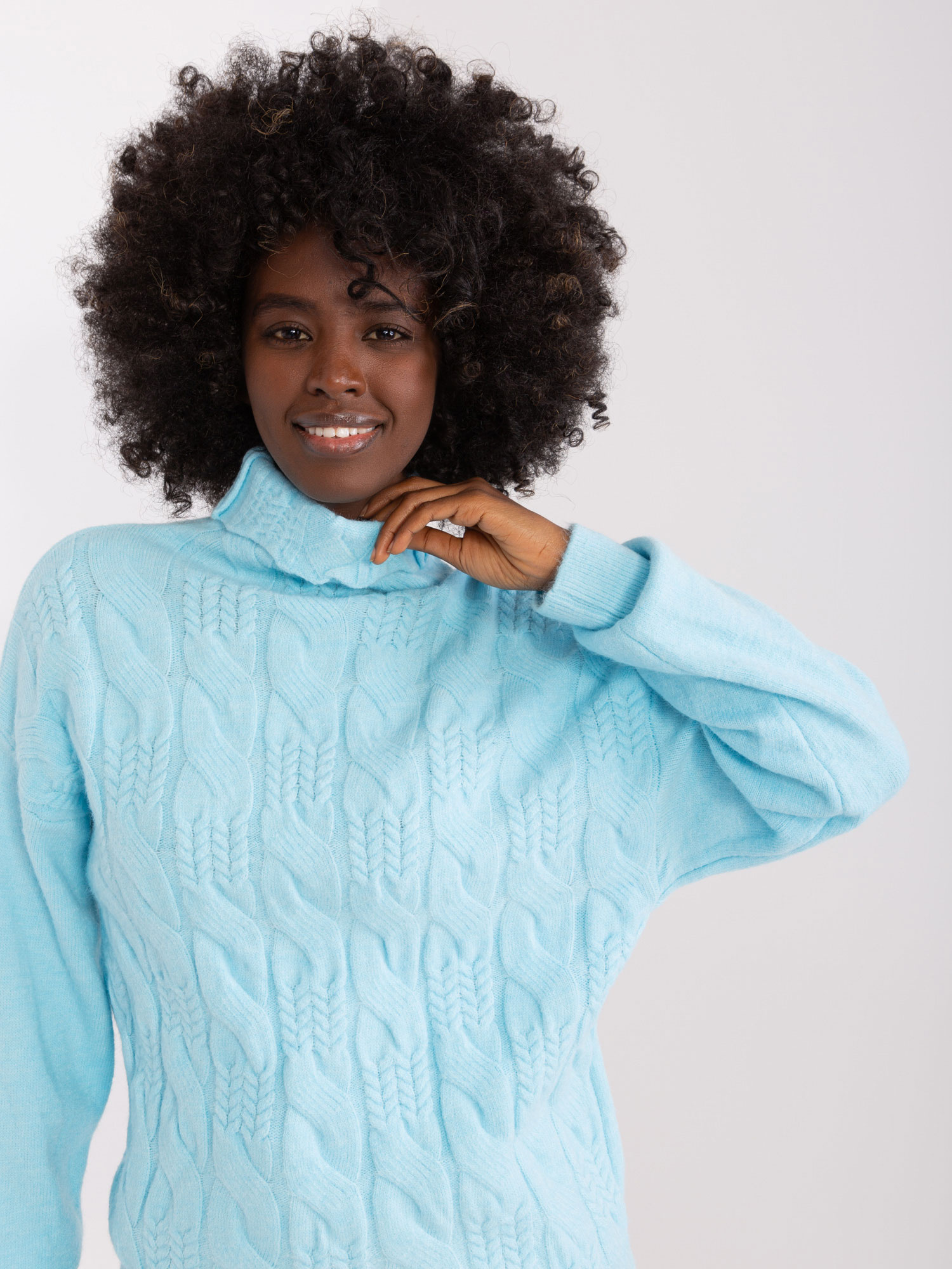 Sweter jasny niebieski