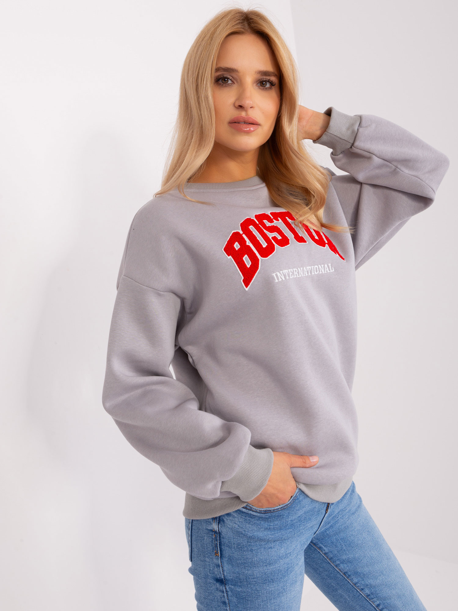 Szara dresowa bluza bez kaptura o kroju oversize