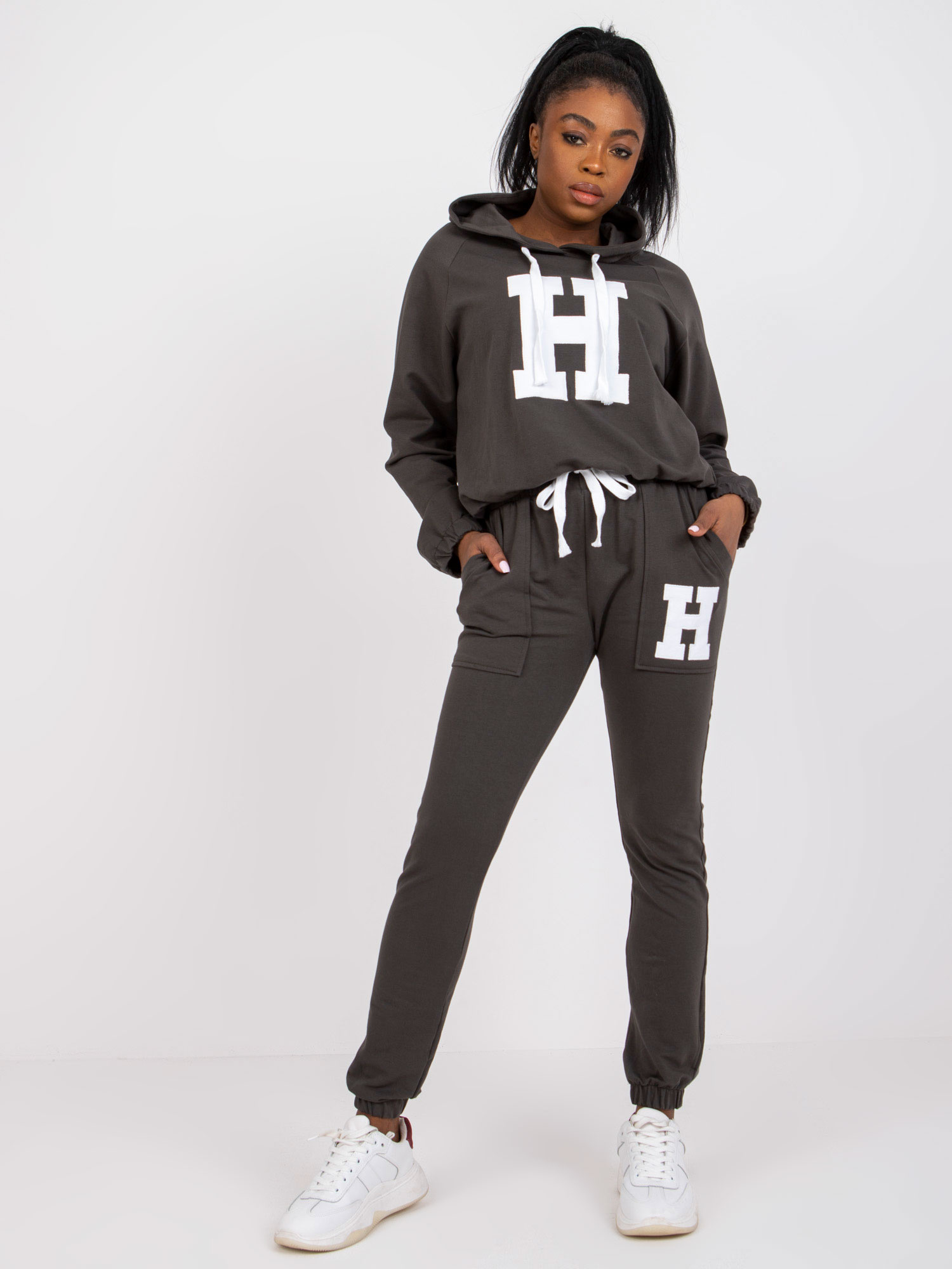 Khaki sweatshirt set with sweatshirt and pants Natela