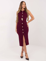 Burgundowa elegancka sukienka bez rękawów