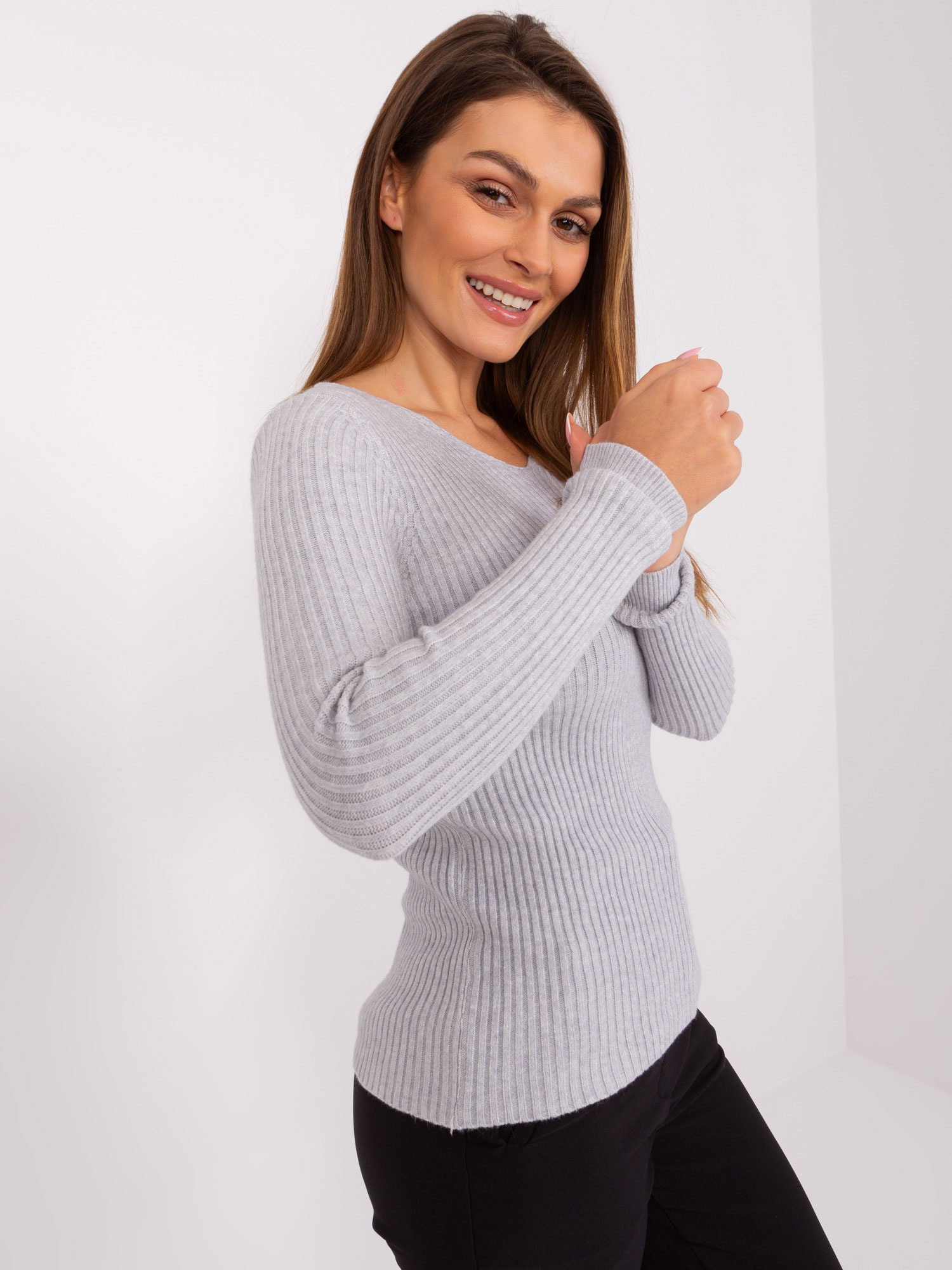Sweter szary