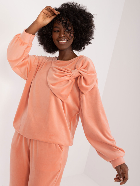 Hurt Brzoskwiniowy dwuczęściowy komplet welurowy ze spodniami