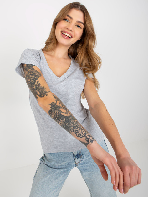 Hurtownia Szary melanżowy t-shirt basic z dekoltem V