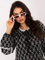 Czarna haftowana bluzka z bufiastym rękawem