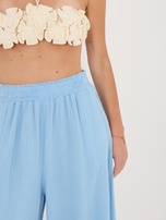 Jasnoniebieskie letnie spodnie z muślinu 
