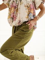 Żółta elegancka bluzka w kwiaty 