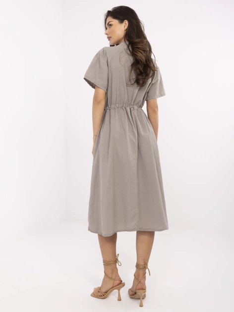 Ciemnobeżowa letnia sukienka z krótkim rękawem