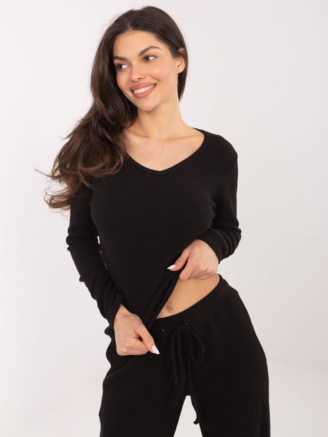 Czarny prążkowany sweter do kompletu
