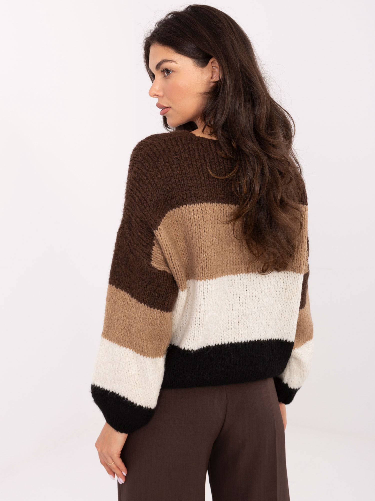 Sweter brązowy