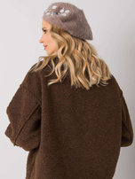 Ciemnobeżowy beret damski z aplikacją