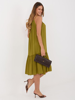 Oliwkowa midi sukienka na ramiączkach