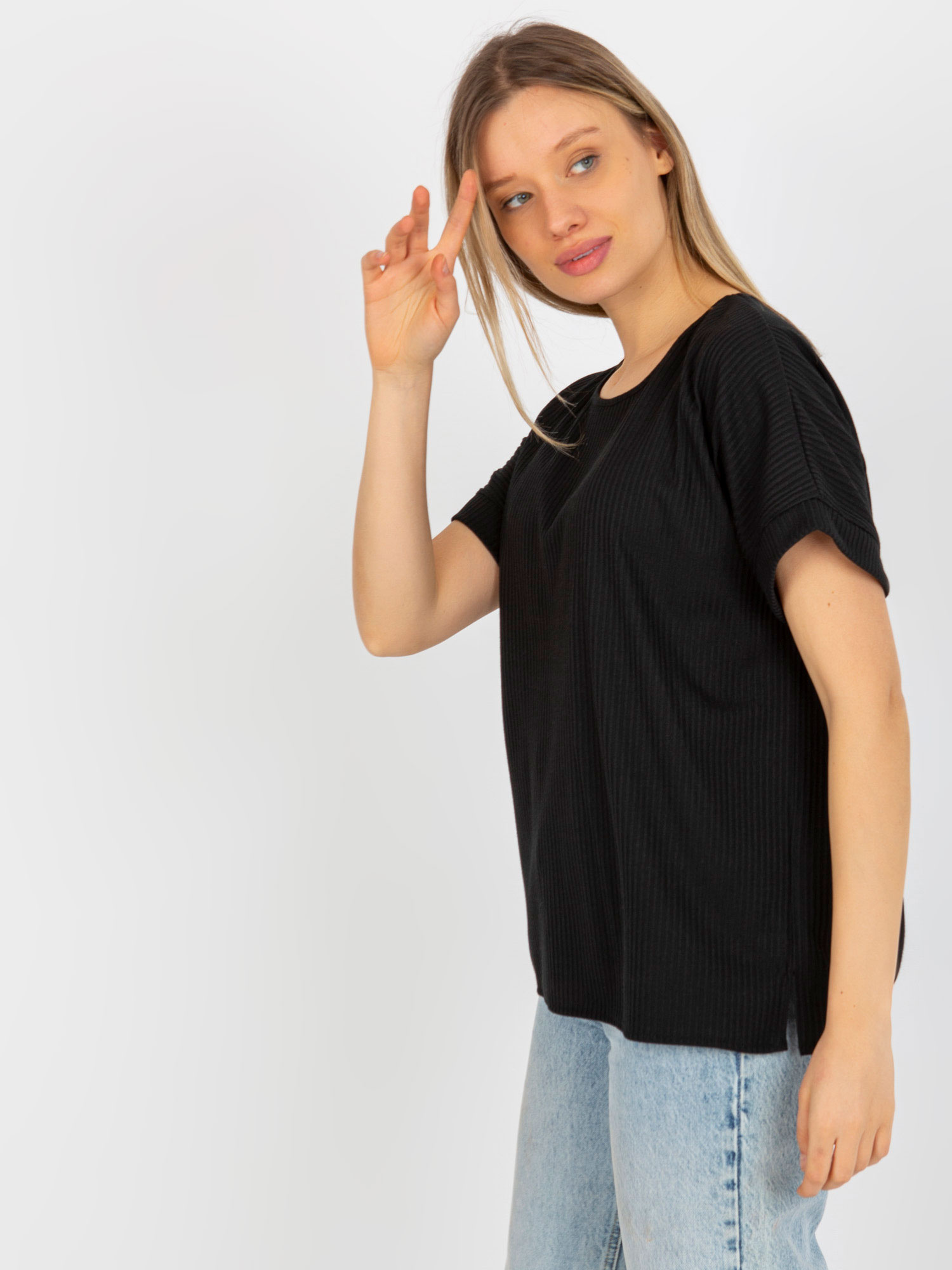 Hurt Czarna prążkowana bluzka oversize z krótkim rękawem 