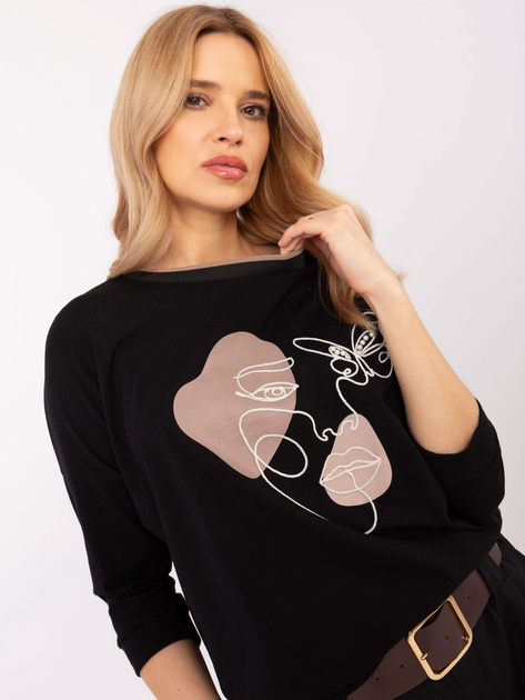 Hurtownia Czarna bluzka z nadrukiem i aplikacjami