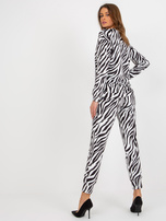 Hurtownia Biało-czarny damski komplet welurowy w zebrę 