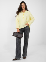 Helles gelbes Cord-Oversize-Shirt.