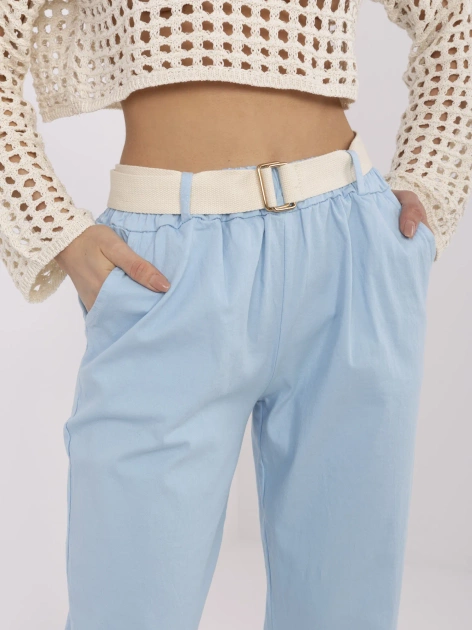 Hurtownia Jasnoniebieskie damskie spodnie typu marchewki