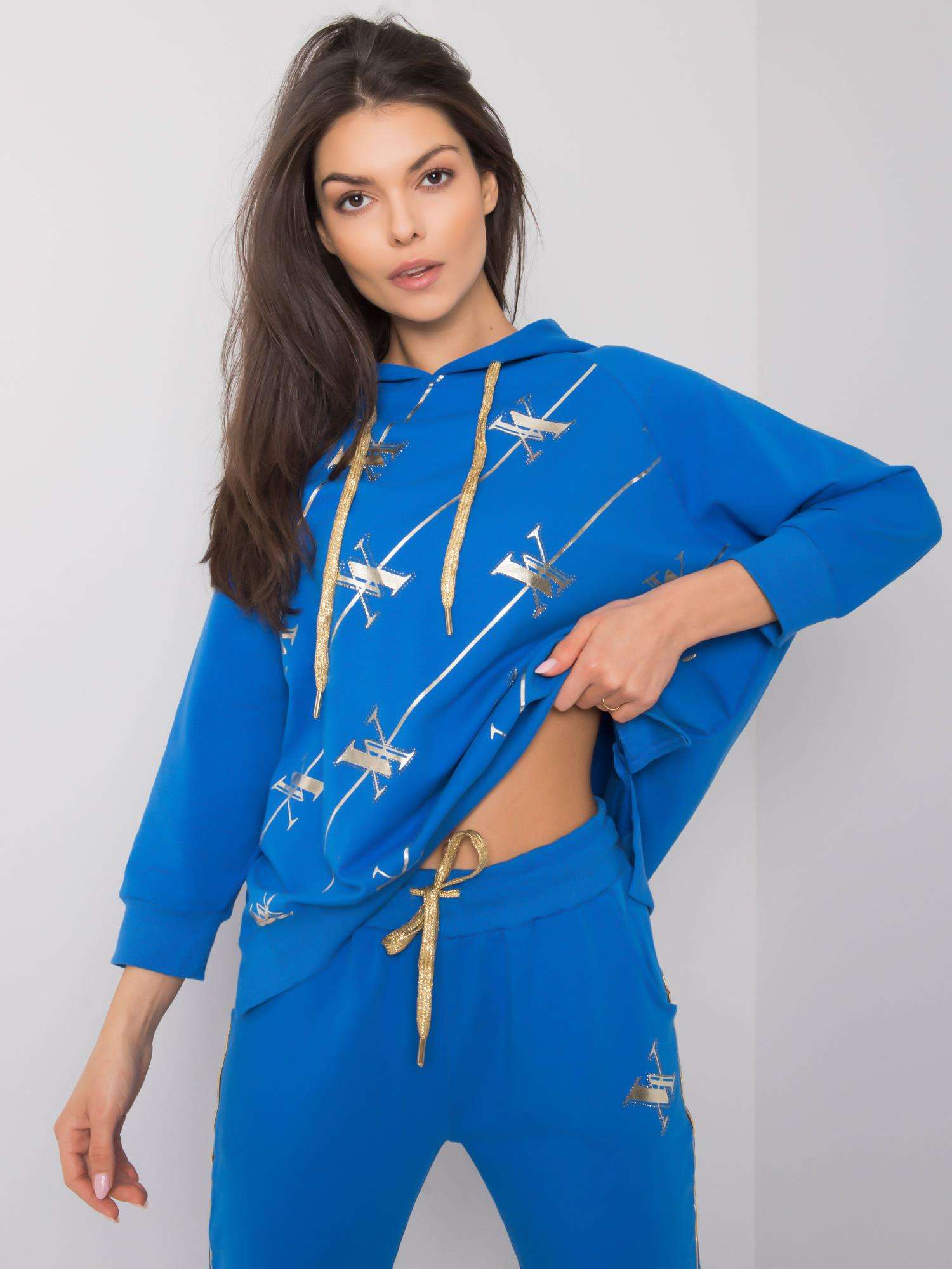 Dark blue two-piece set with Cliffton print