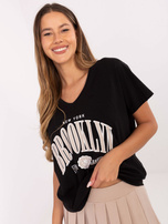 Czarno-beżowy komplet z plisowaną spódnicą