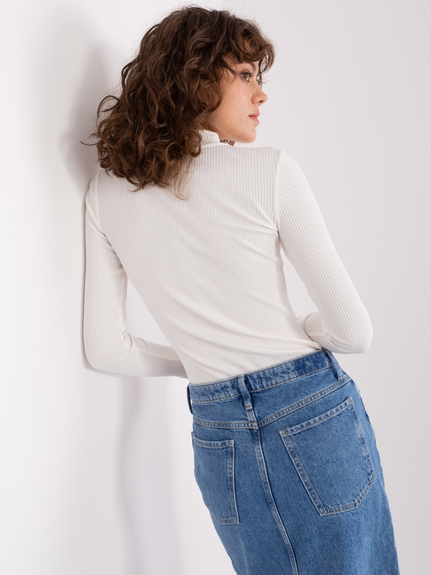Ecru bluzka basic z półgolfem BASIC FEEL GOOD