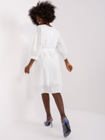 Hurtownia Ecru ażurowa sukienka z rękawem 3/4