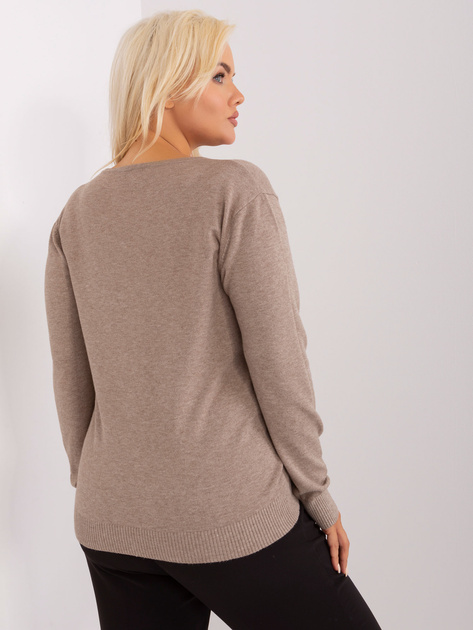 Hurtownia Ciemnobeżowy sweter plus size z guzikami