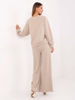 Beżowy dwuczęściowy komplet w jednolitym kolorze