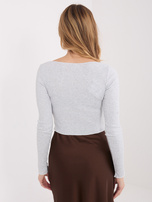 Jasnoszara krótka bluzka basic z bawełny 