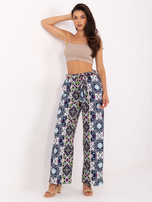 Czarne letnie spodnie z nadrukiem